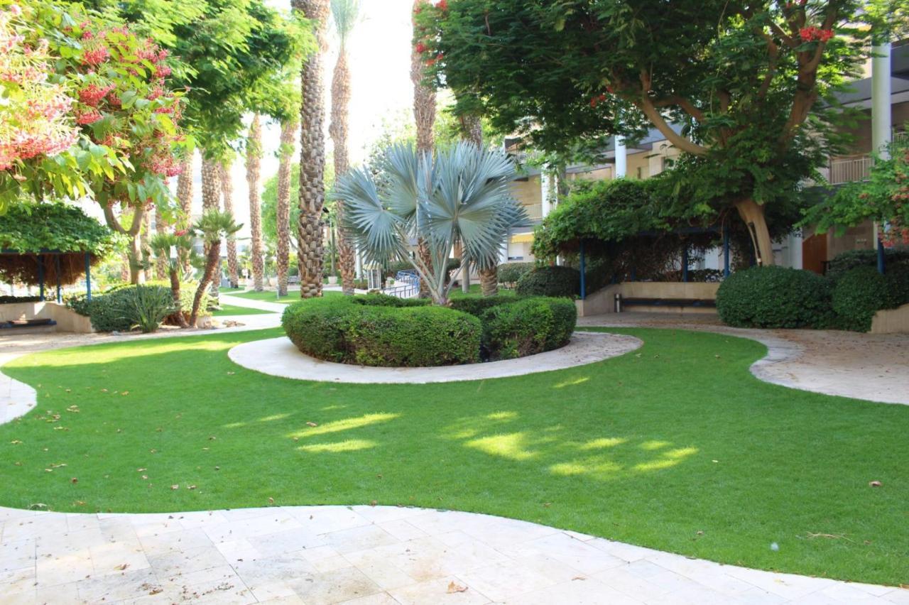 Sun Garden At Royal Park